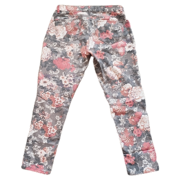 New York & Company Fall Floral Print Ankle Jeans - Picture 2 of 9